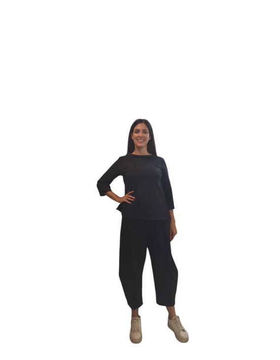 Μπλούζα με λαιμοκοψη 